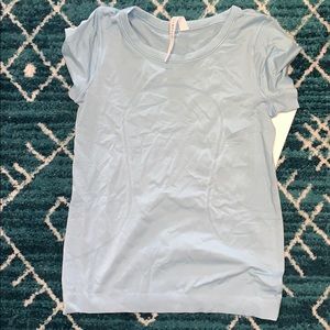Light blue lululemon tee